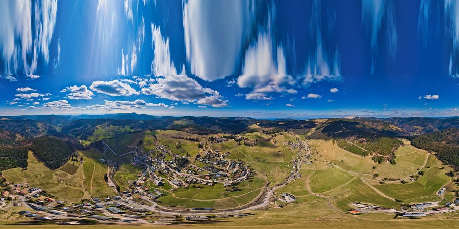 File:Todtnauberg 360 Grad im April 2023.jpg