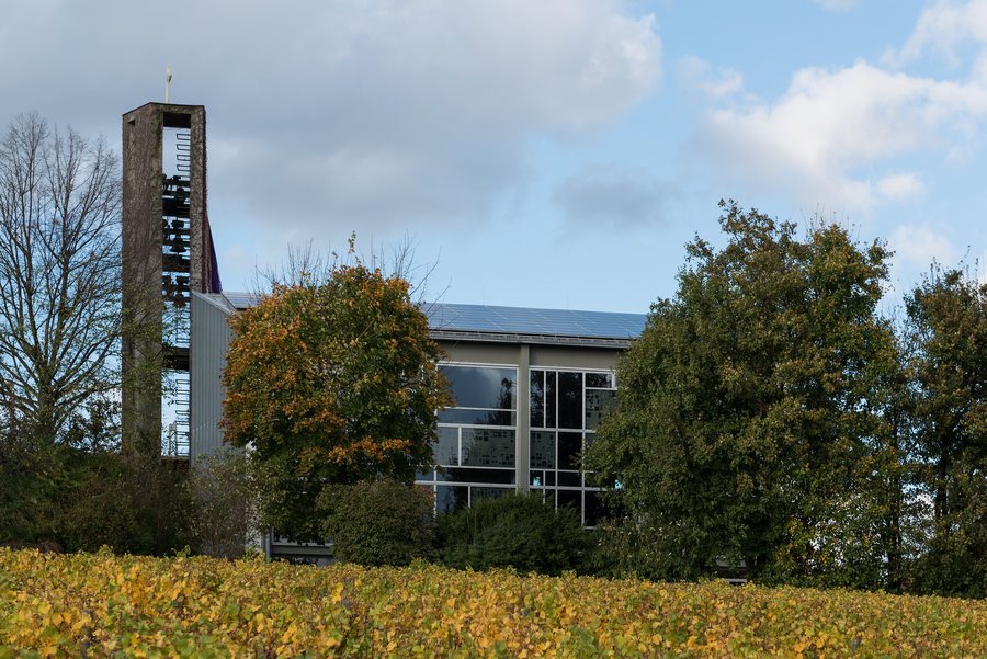 File:Evangelische Kirche, Mittelheim 20131029 12.jpg