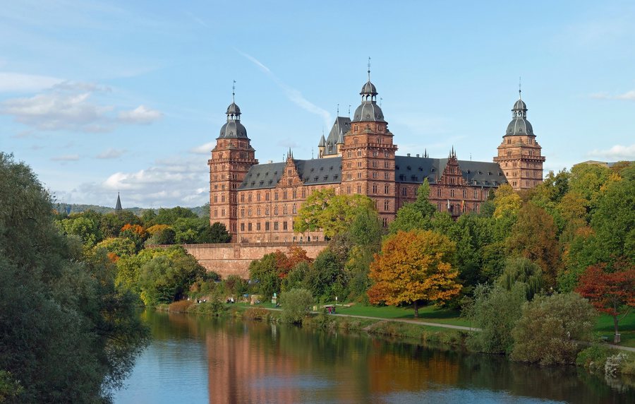 Johannisburg Castle in Aschaffenburg