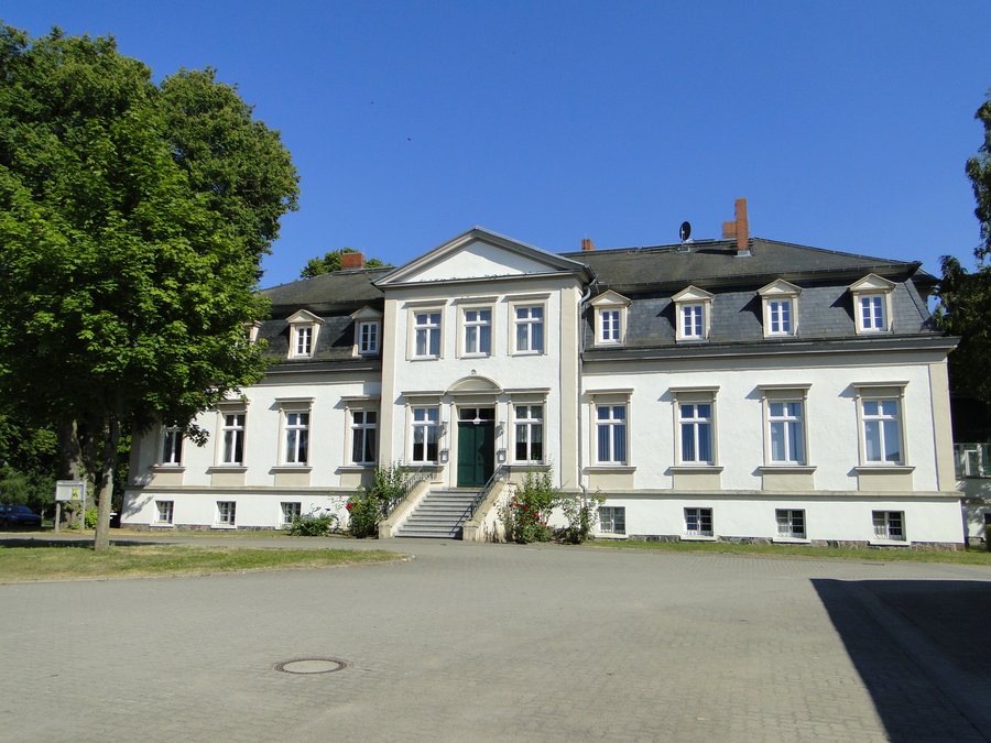 File:Briggow Gutshaus 2010-07-20 103.JPG