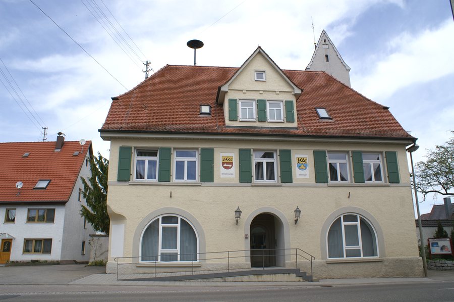 File:Berghülen; Rathaus.jpg