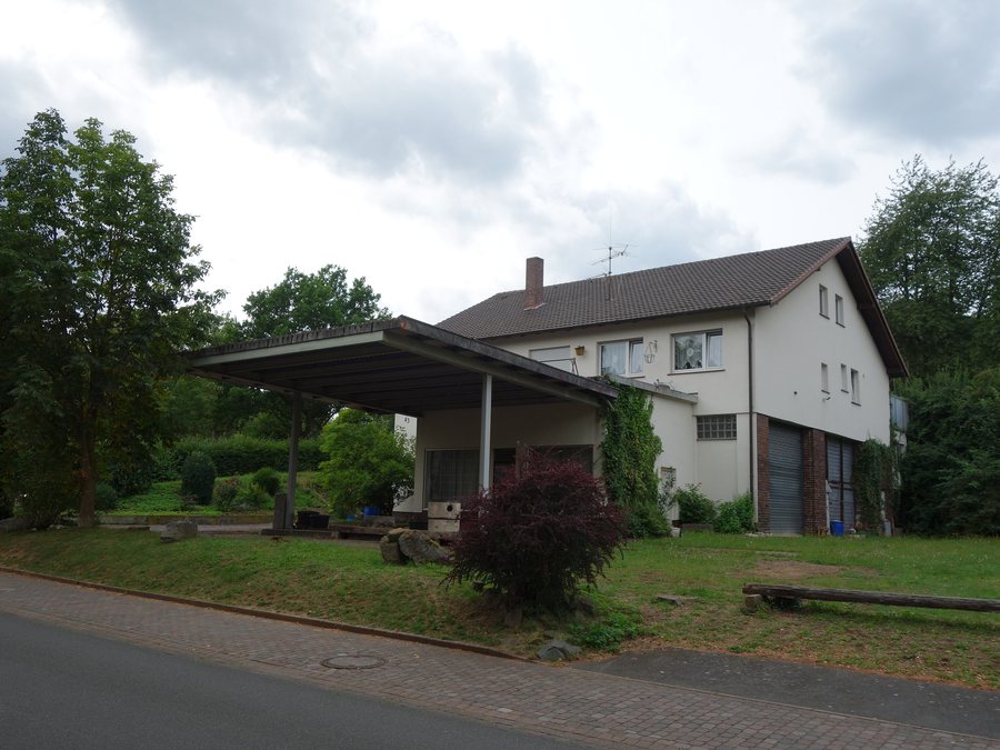 File:Alte Tankstelle Hemfurth-Edersee 2019 NE.jpg