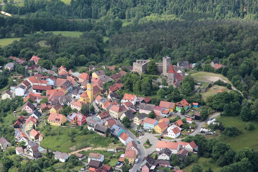 File:Leuchtenberg 01 Juni 2014 01.JPG