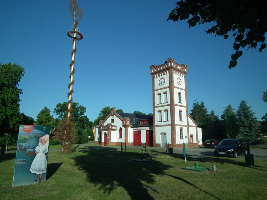 File:2018-05-20 Tauer, 01.jpg