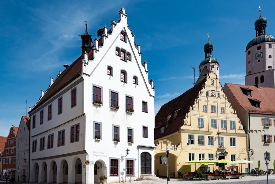 File:Wemding, Marktplatz 1, 2 20170830 001.jpg