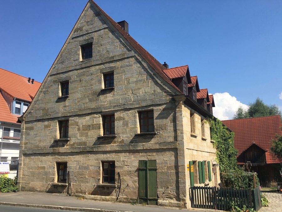 File:Dormitz Hauptstraße 16 Bauernhaus.jpg