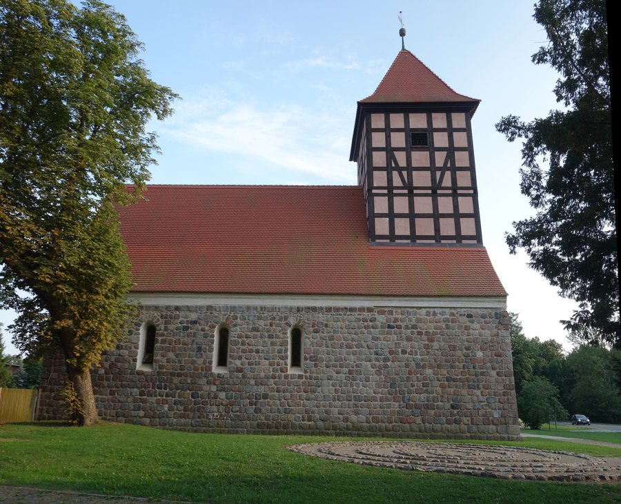 File:Dorfkirche Malchow (Göritz) 2018 N.jpg