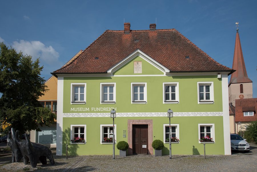 Thalmässing, Marktplatz 1