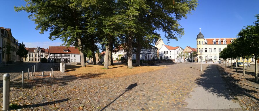 File:Marktplatz Wesenberg.jpg