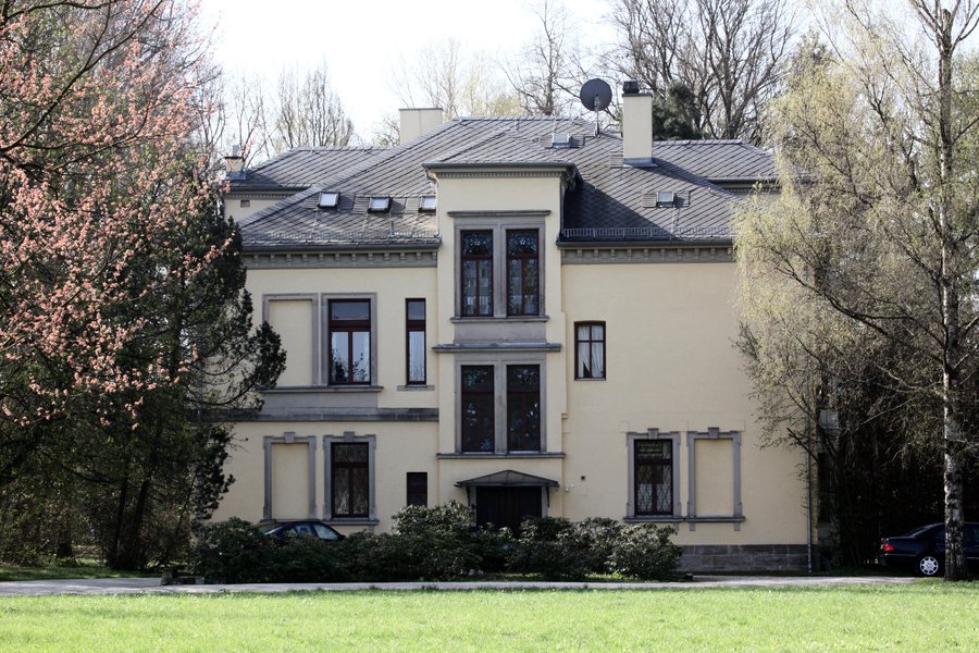 File:Doerfles-Esbach-Von-Werthern-Str.jpg