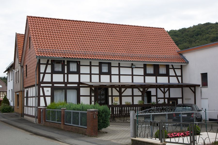 File:Brochthausen - Brochthausener Strasse 75 (MGK18240).jpg