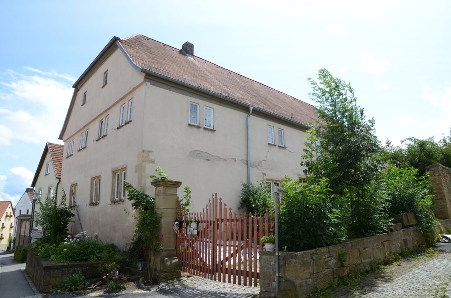 File:Euerbach Bibraschloss 002.jpg