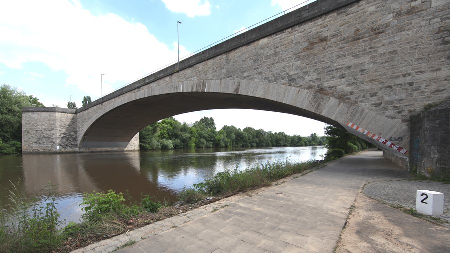 File:Konrad-Adenauer-Brücke-Kitzingen-03.jpg