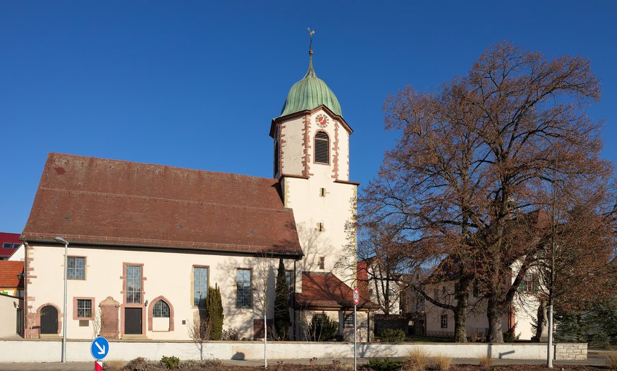File:Renningen - Malmsheim - Germanuskirche - Ansicht von Süd-Südwesten.jpg
