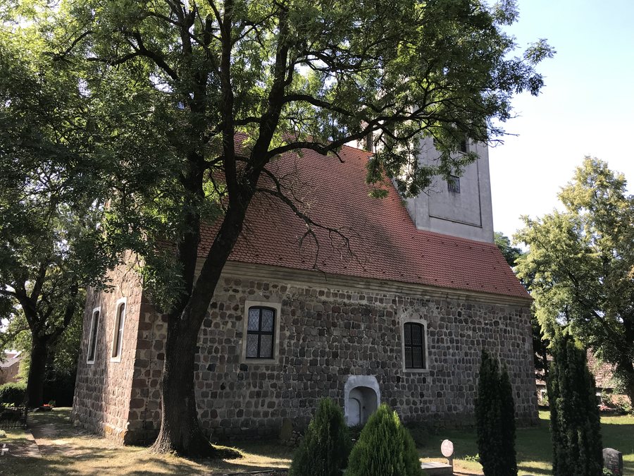 Kirche Groß Luckow Nordostansicht