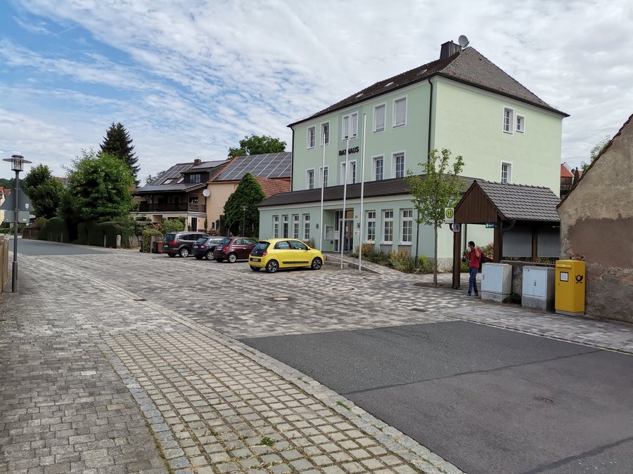 File:Etzenricht Zentrum (von Anhalt).jpg