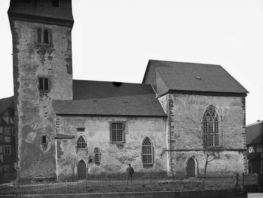 File:Kirche - Schwarzenborn fm810619.jpg