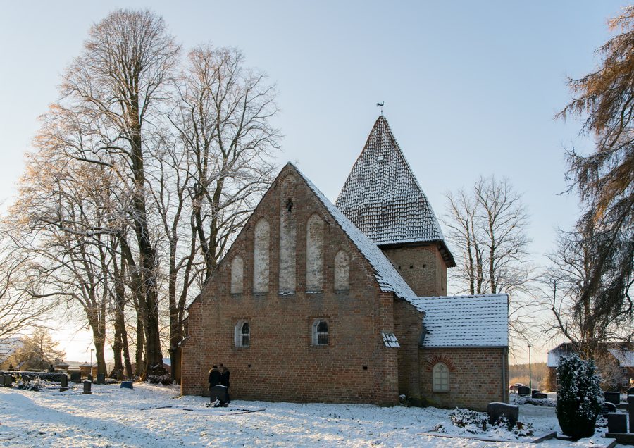 File:Wiendorf Kirche 3.jpg