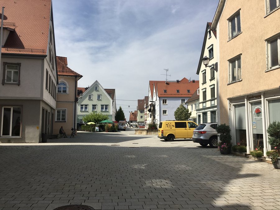 File:Marktstraße, Munderkingen.jpg