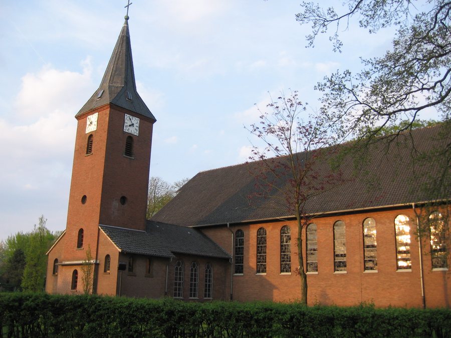 File:Kirche St Georg Twist.jpg