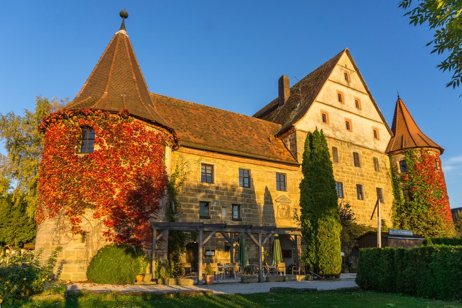 File:SchlossWiesenthau2017.jpg