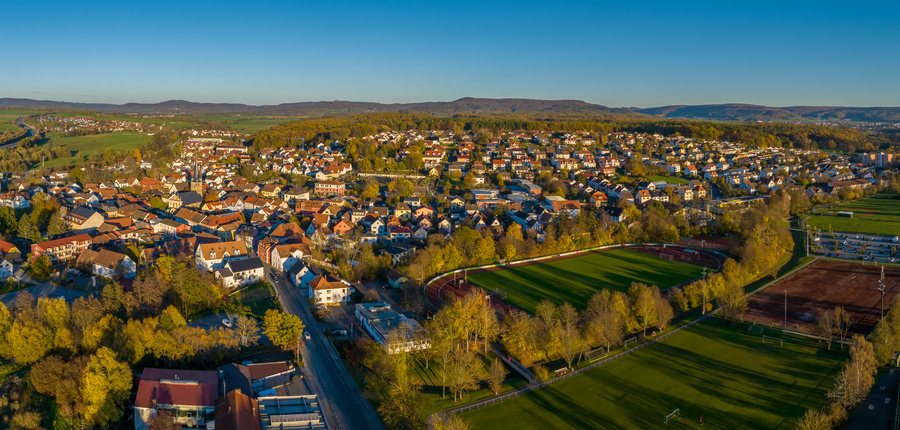 File:Memmelsdorf Panorama Luftaufnahme-20221113-RM-154352.jpg