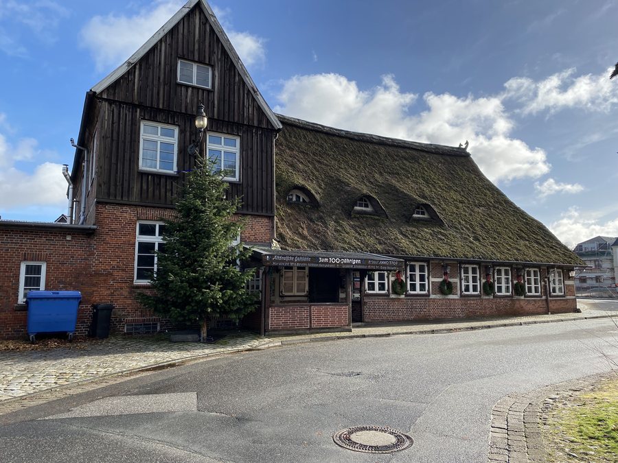 File:Bauernhaus in Seevetal-Hittfeld, Harburger Straße 2.jpg