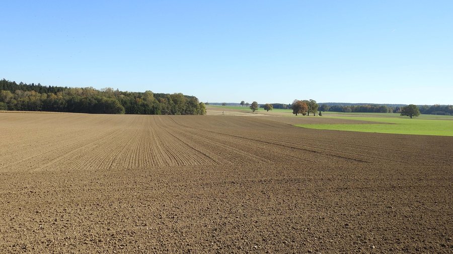 File:Moorenweis, FFB - Römertshofen südl Ri SO.jpg