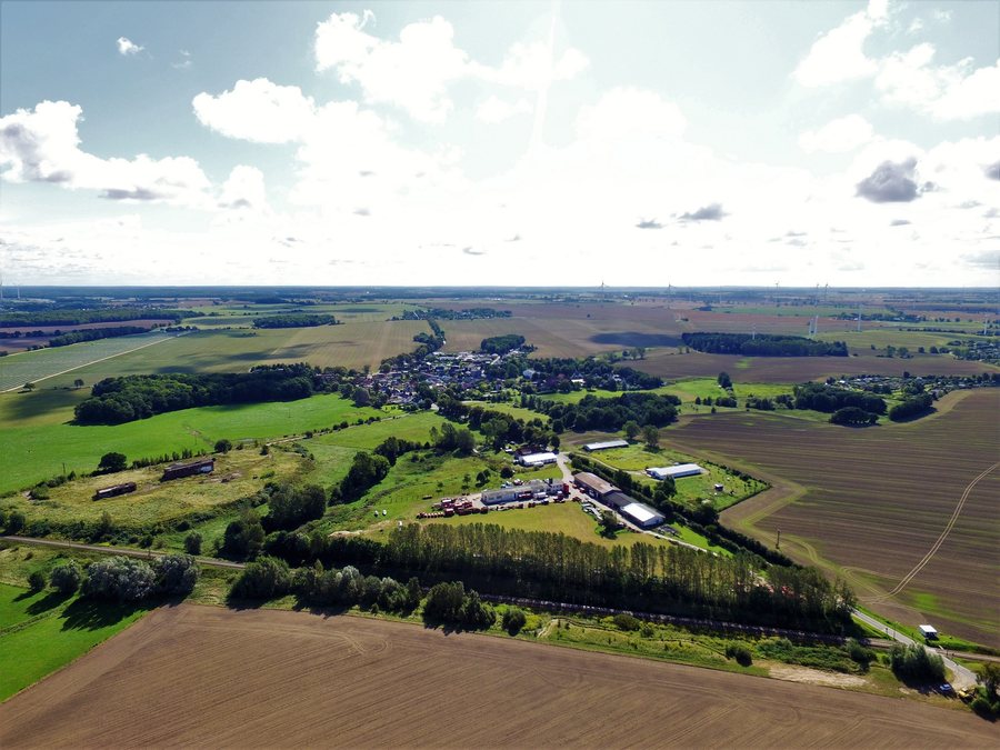 File:Klein Kussewitz Luftbildaufnahme vom September 2017.jpg