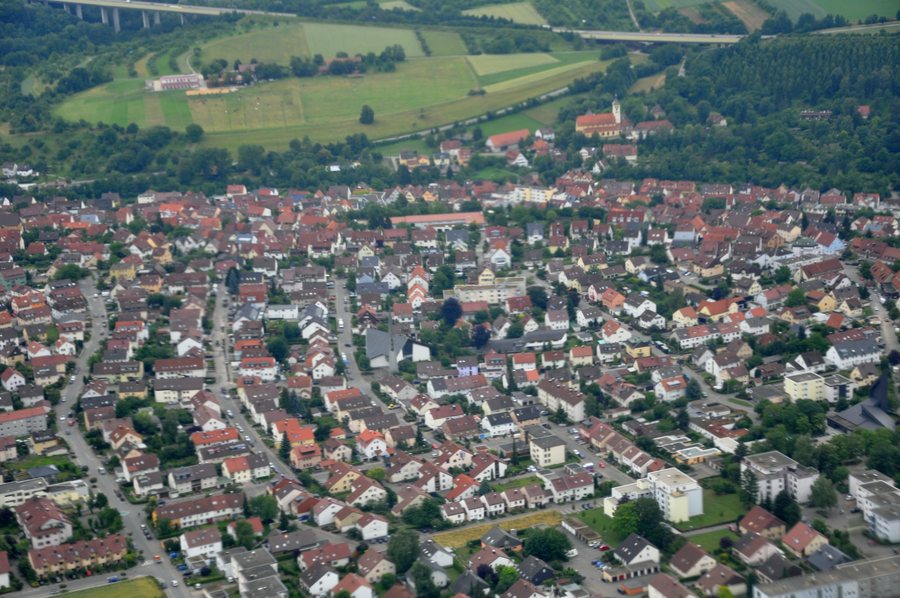 File:Denkendorf Luftbild 2011 3.jpg