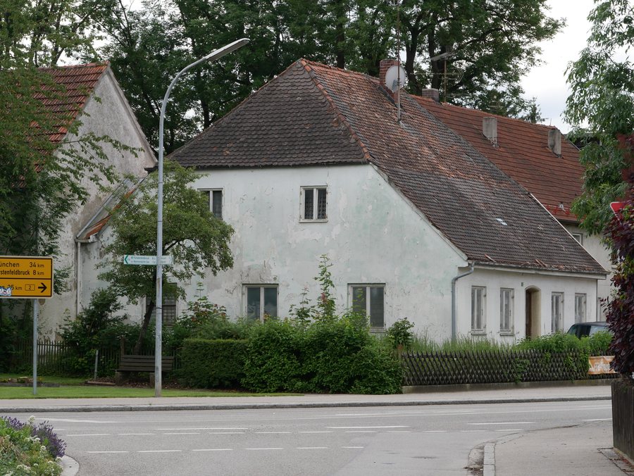 File:Mammendorf AugsburgerStr3 001.jpg