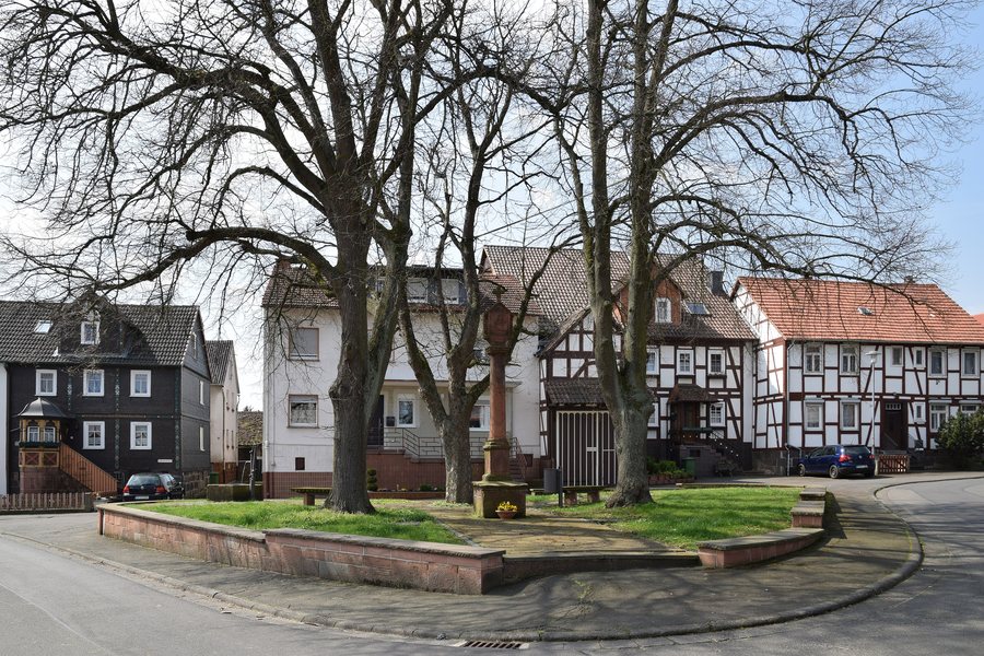 File:Bildstock in Mardorf (Amöneburg) (1).jpg