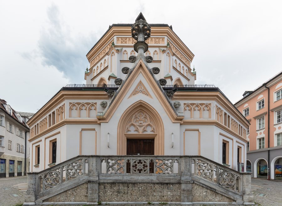 File:Iglesia de San Nicolás, Rosenheim, Alemania, 2019-05-19, DD 67.jpg