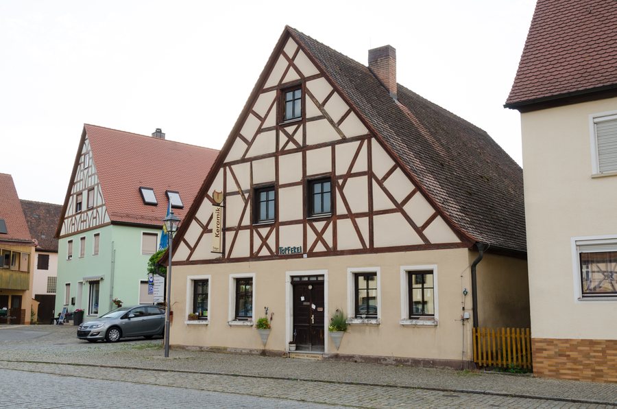 File:Neuhof an der Zenn, Marktplatz 21, 001.jpg