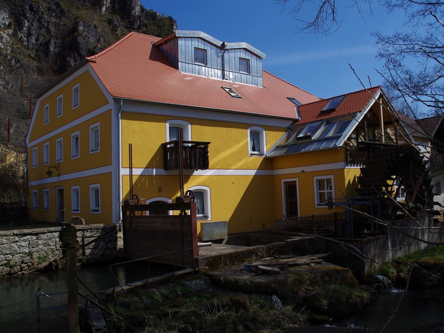 File:15.04.07 (24) Laaber Spitalmühle.JPG