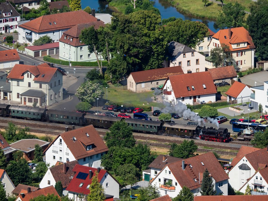 View from the Wallerwarte to the station of Ebermannstadt
