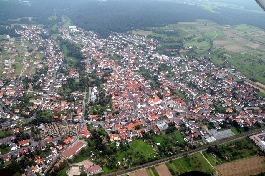 File:Sulzbach am Main Aerial fg178.jpg