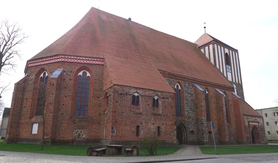 File:Wusterhausen (Dosse) St. Peter & Paul.jpg