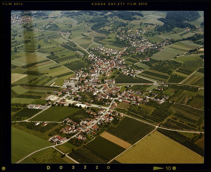 File:Frickingen, Luftbild