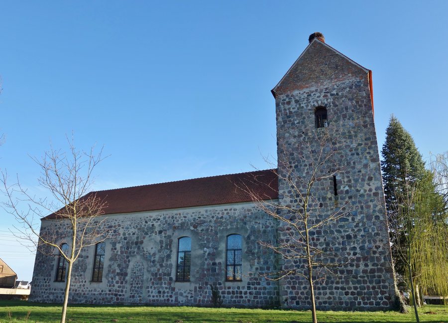 File:Grüneberg church 2019 N.jpg