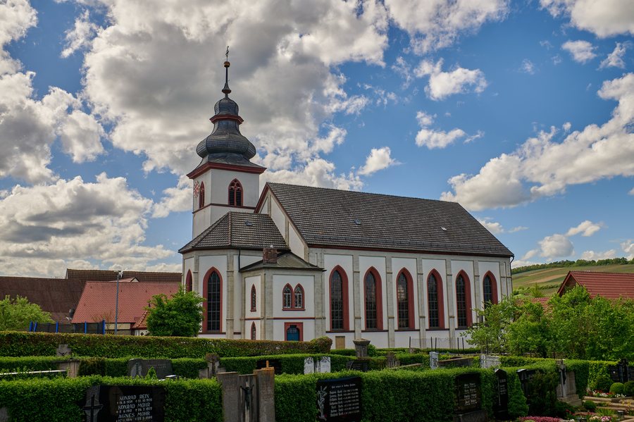 File:Kath. Pfarrkirche St. Vitus Tauberrettersheim 20210514 210.jpg
