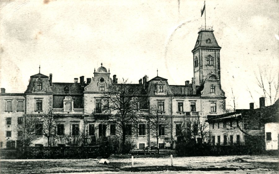 File:Schloss Wulkow, Wulkow bei Booßen, Stadt Lebus, Deutschland.jpg