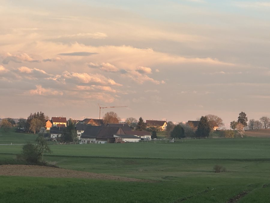 File:Riedetsweiler abends.jpg