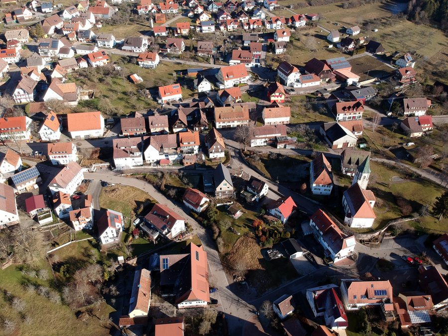 File:Ortsmitte alt Wittendorf Luftbild 2018.jpg