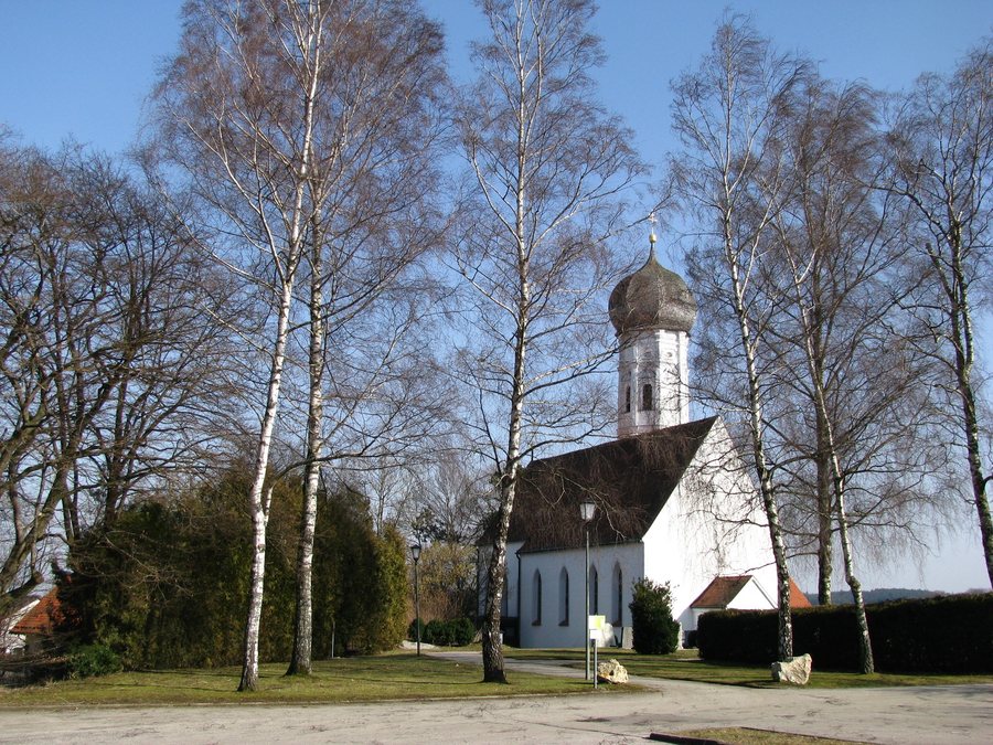 File:Pfarrkirche Mariä Geburt Alling.jpg