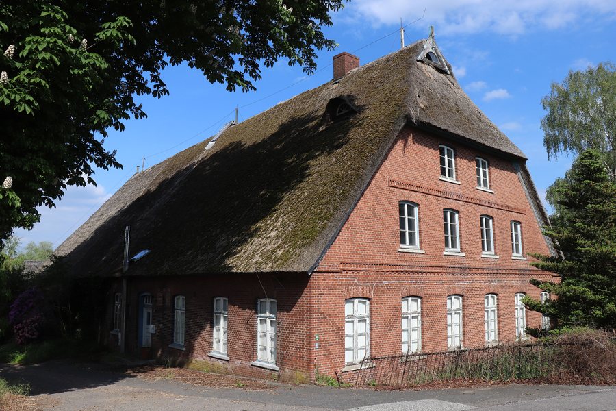 File:Hamburg-Kirchwerder, Kirchwerder Elbdeich 154 Bauernhaus.jpg