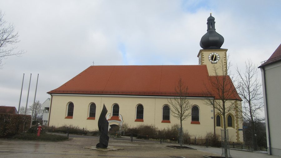 File:Katholische Pfarrkirche St. Antonius Abbas, Kümmersbruck, 13. Febr. 2018.jpg