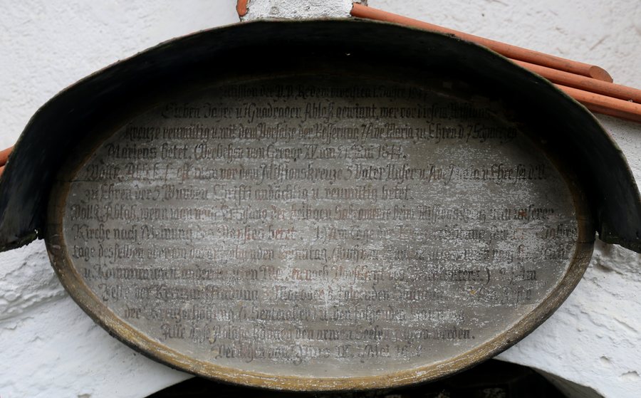 File:St. Leonhard Inschrift Ramerberg-1.jpg