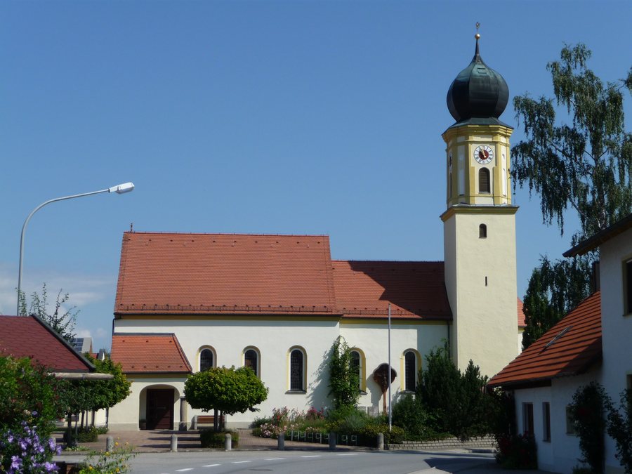 File:Kirche Salching.JPG