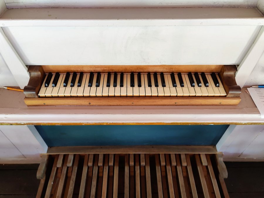 File:Neermoor, Reformierte Kirche, Orgel (09).jpg